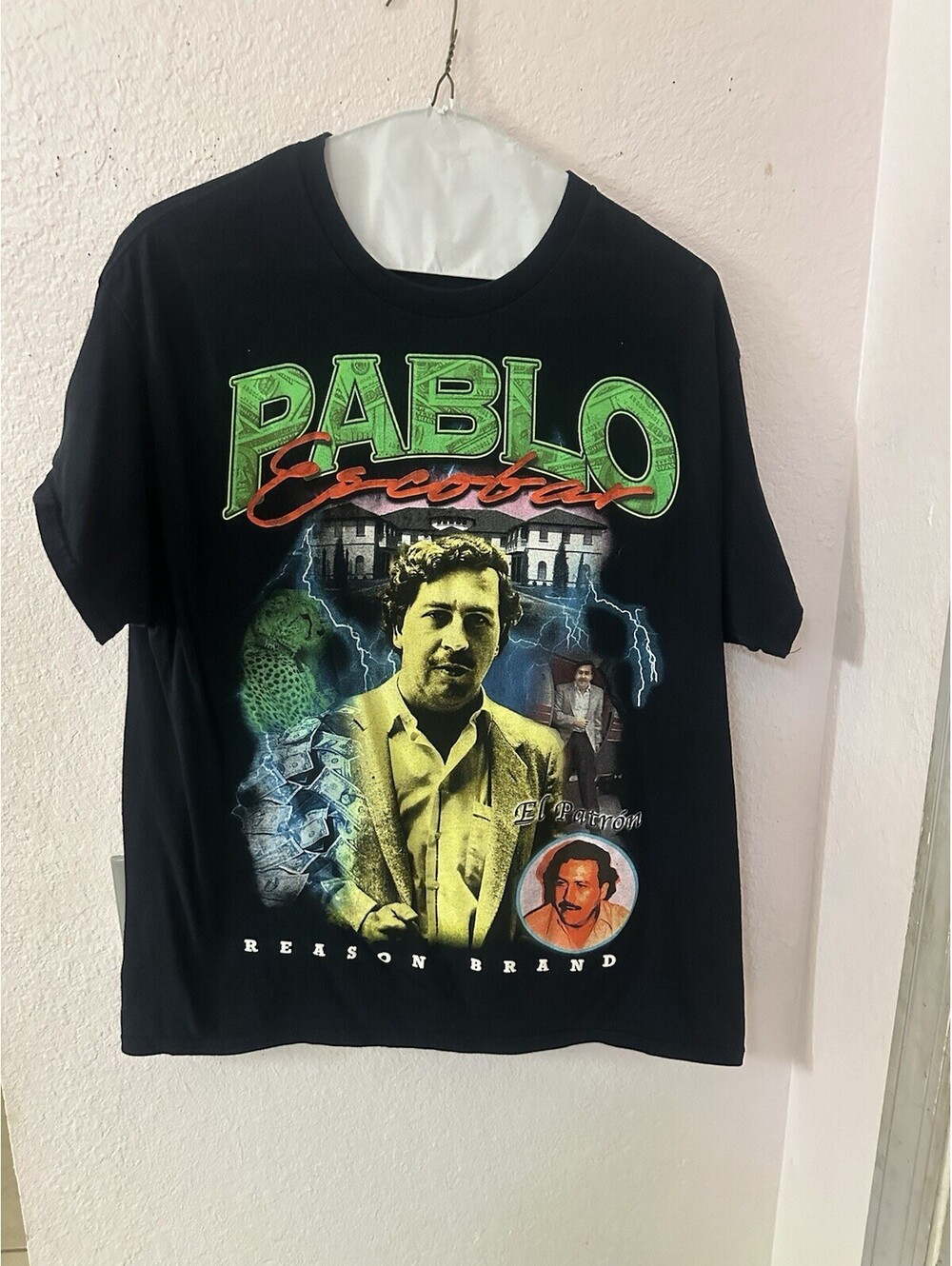 Reason Mens Black Pablo Escobar Graphic Tee Size XL Good Condition